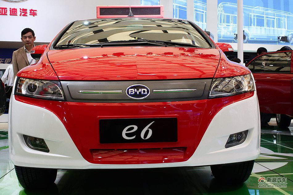 比亚迪E6