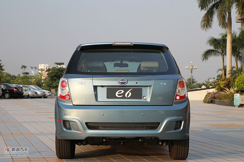 比亚迪e6 CVT纯电动车