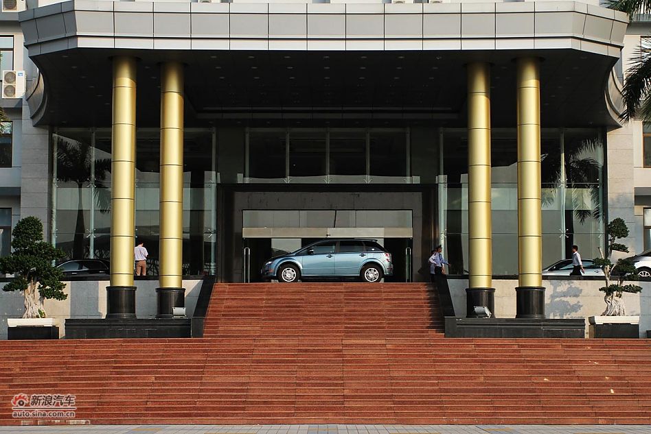 比亚迪e6 CVT纯电动车