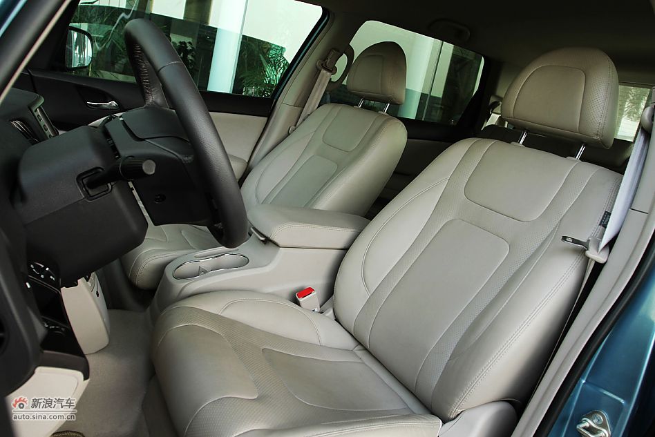 比亚迪e6 CVT纯电动车