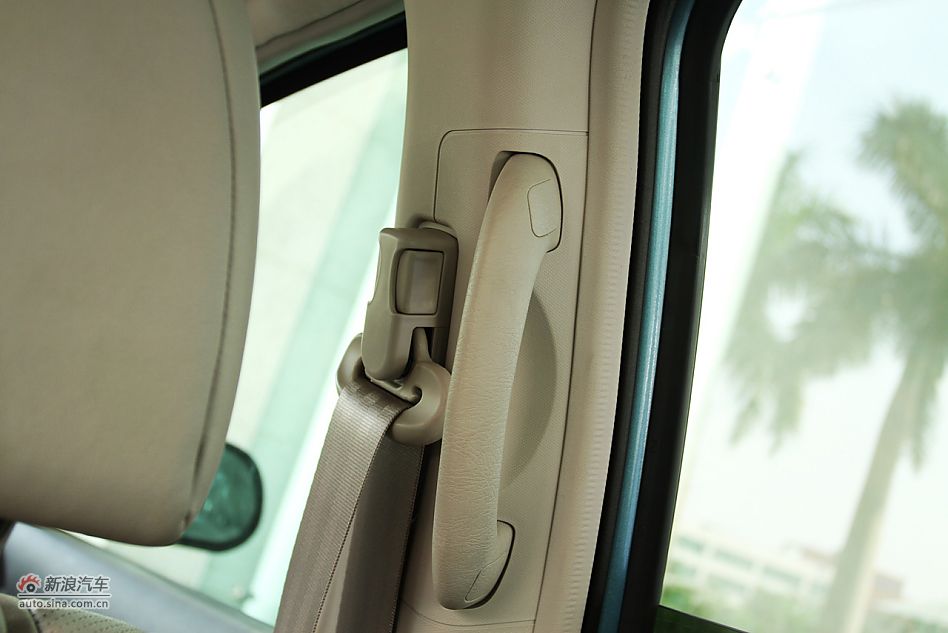 比亚迪e6 CVT纯电动车