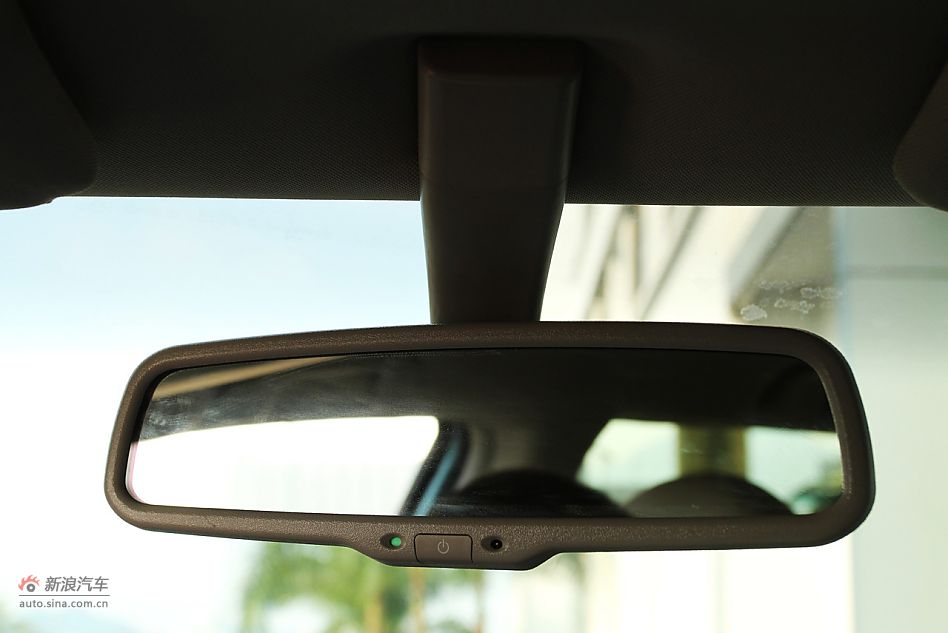 比亚迪e6 CVT纯电动车