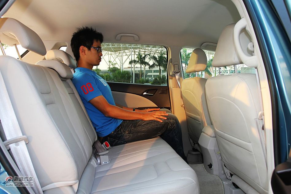 比亚迪e6 CVT纯电动车