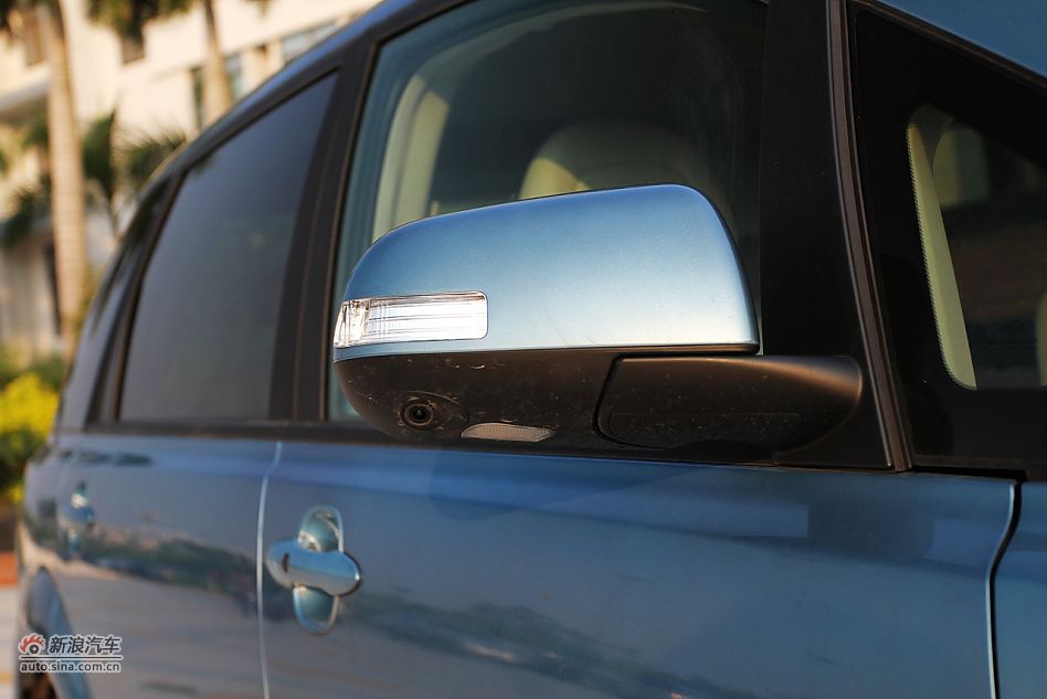 比亚迪e6 CVT纯电动车