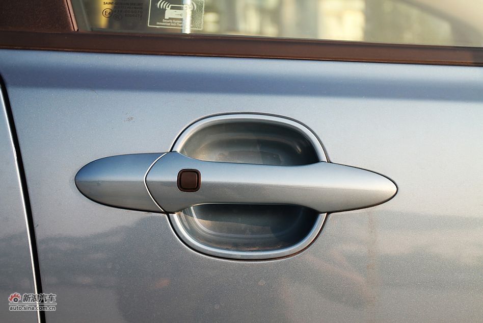 比亚迪e6 CVT纯电动车