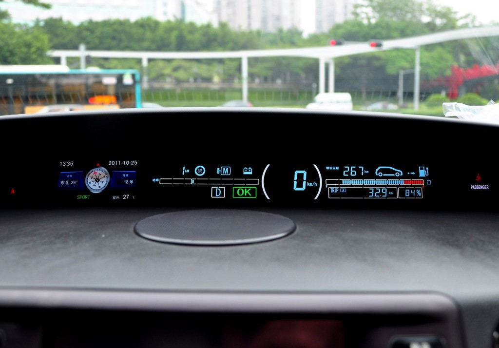 比亚迪e6先行者 2012款 内饰