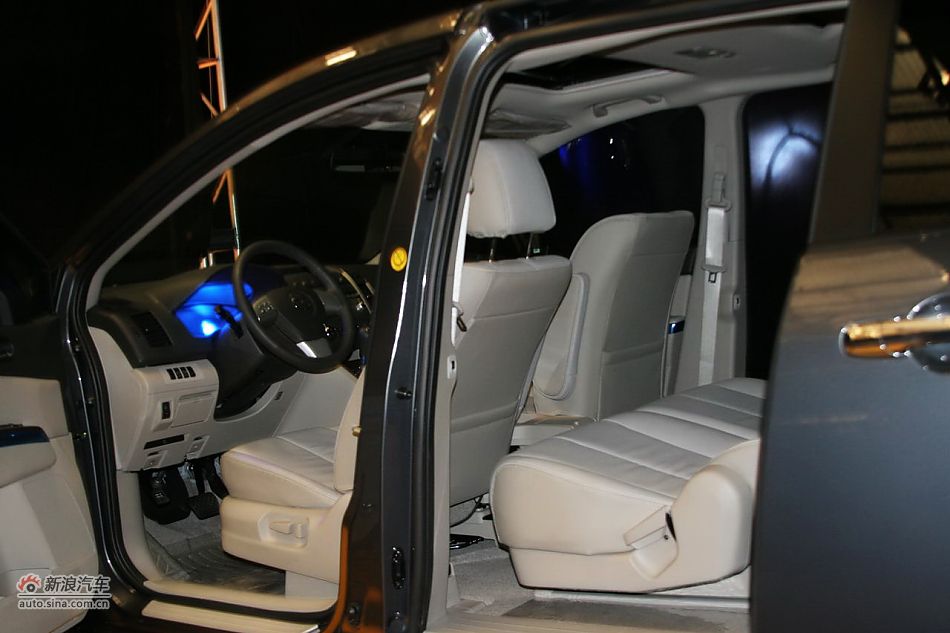 马自达8下线现场车型实拍