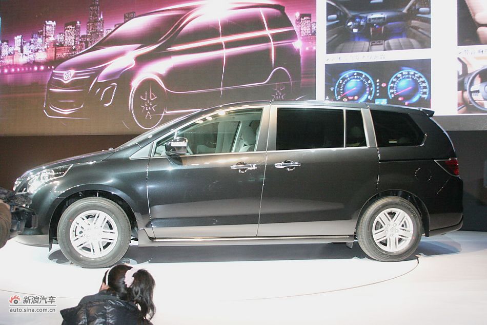 马自达8下线现场车型实拍