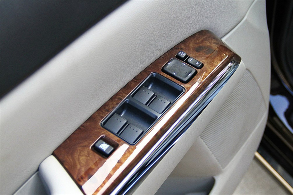 马自达8 2013款 2.5L AT 至尊版 空间