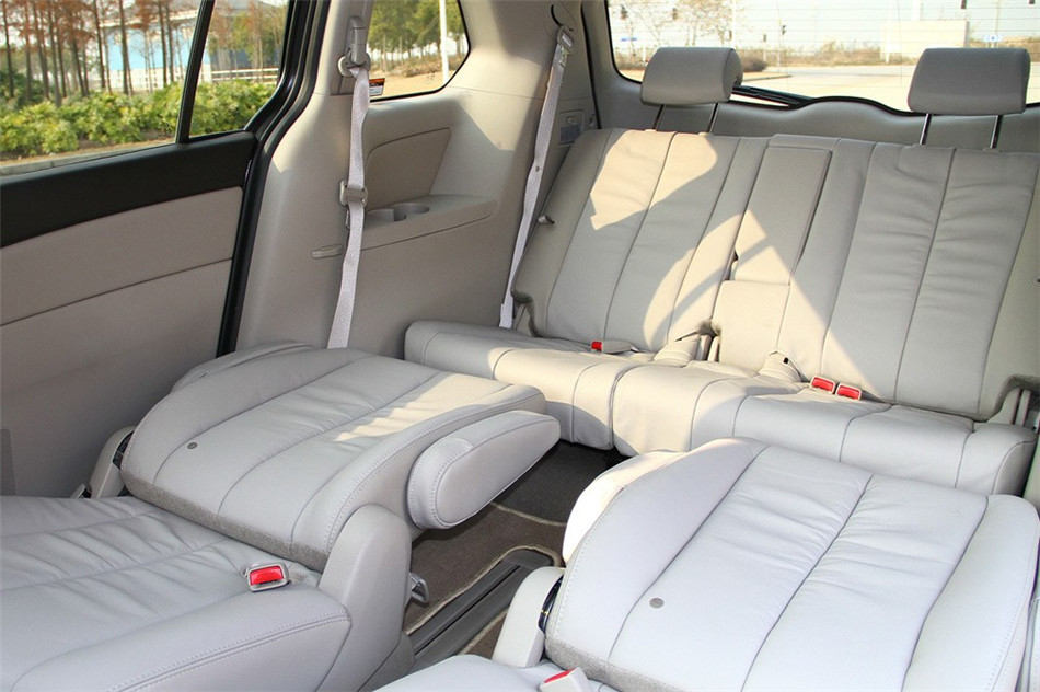 马自达8 2013款 2.5L AT 至尊版 空间