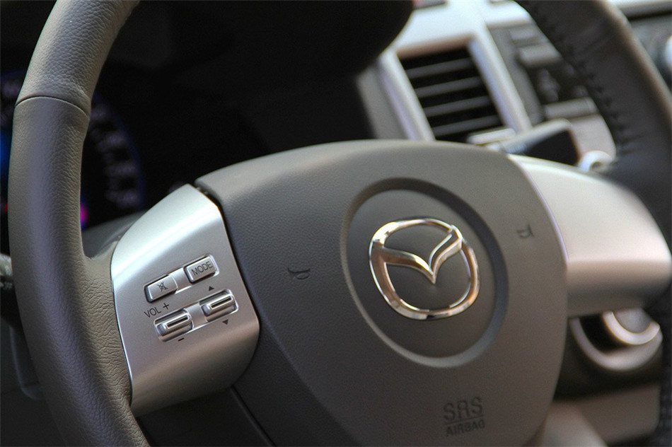 马自达8 2013款 2.5L AT 至尊版 内饰