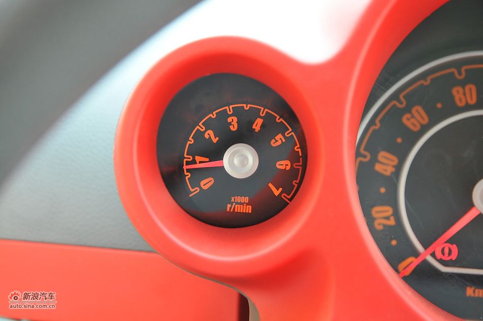 2011款悦悦内饰实拍