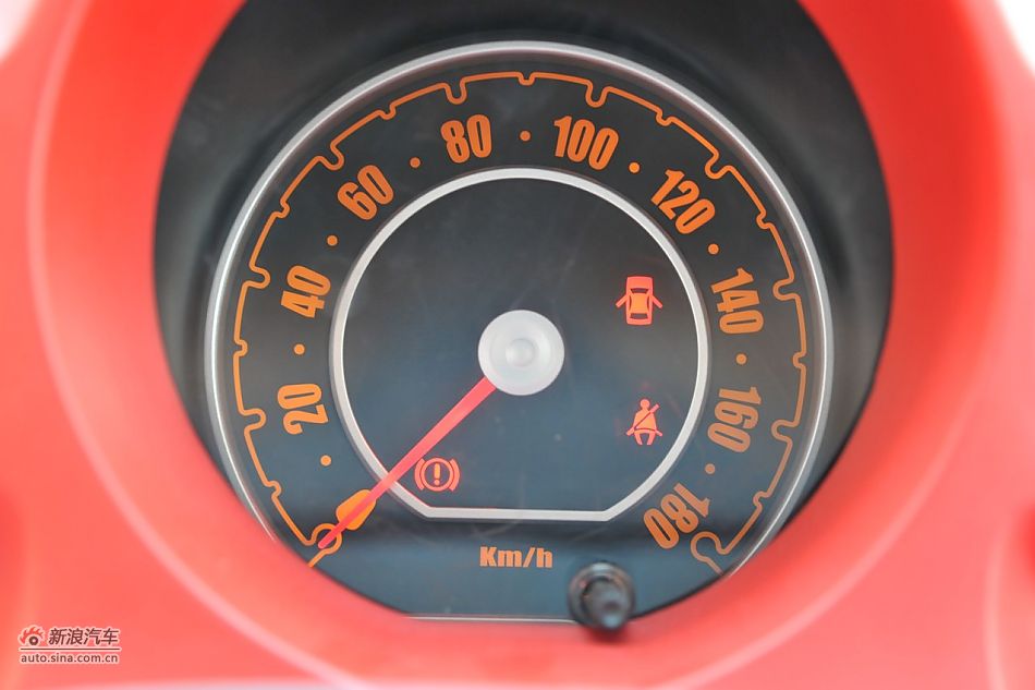 2011款悦悦内饰实拍