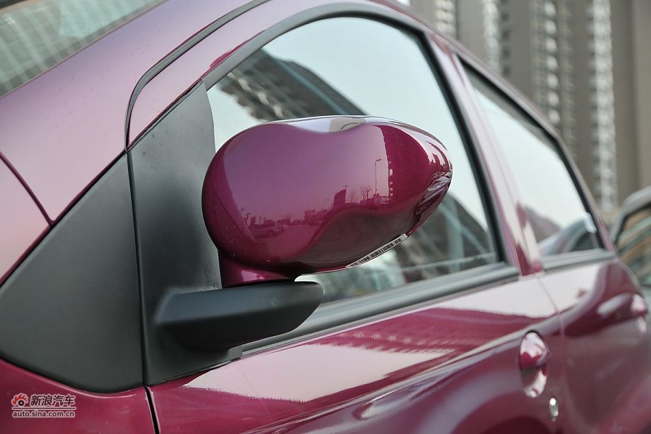 2011款悦悦车辆外部细节