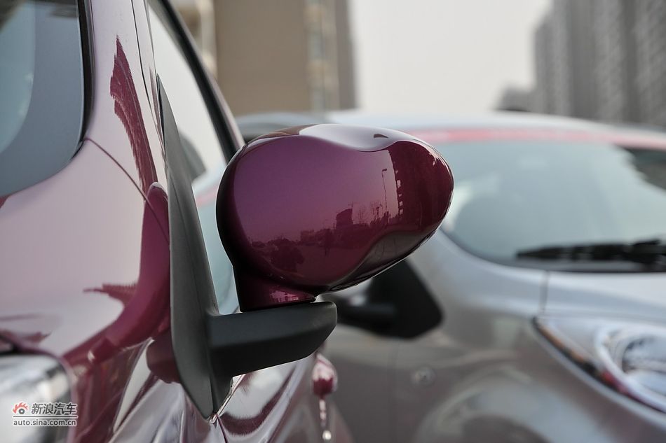 2011款悦悦车辆外部细节