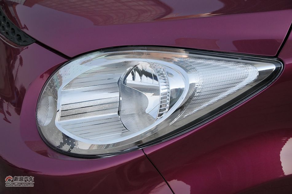 2011款悦悦车辆外部细节
