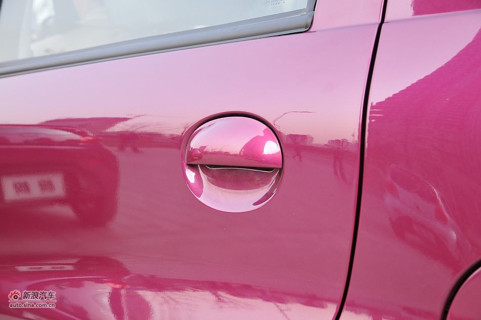 2011款悦悦车辆外部细节