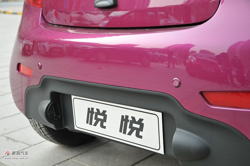 2011款悦悦车辆外部细节