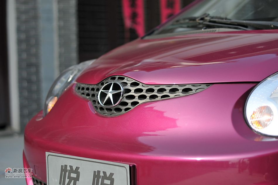 2011款悦悦车辆外部细节