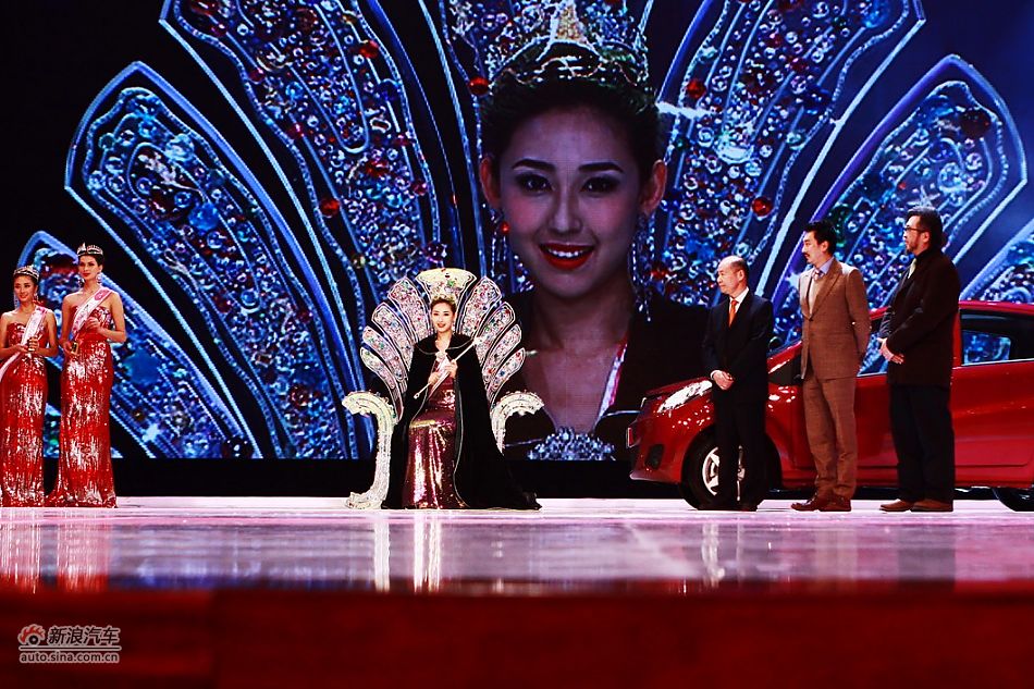 亚姐冠军颁奖现场