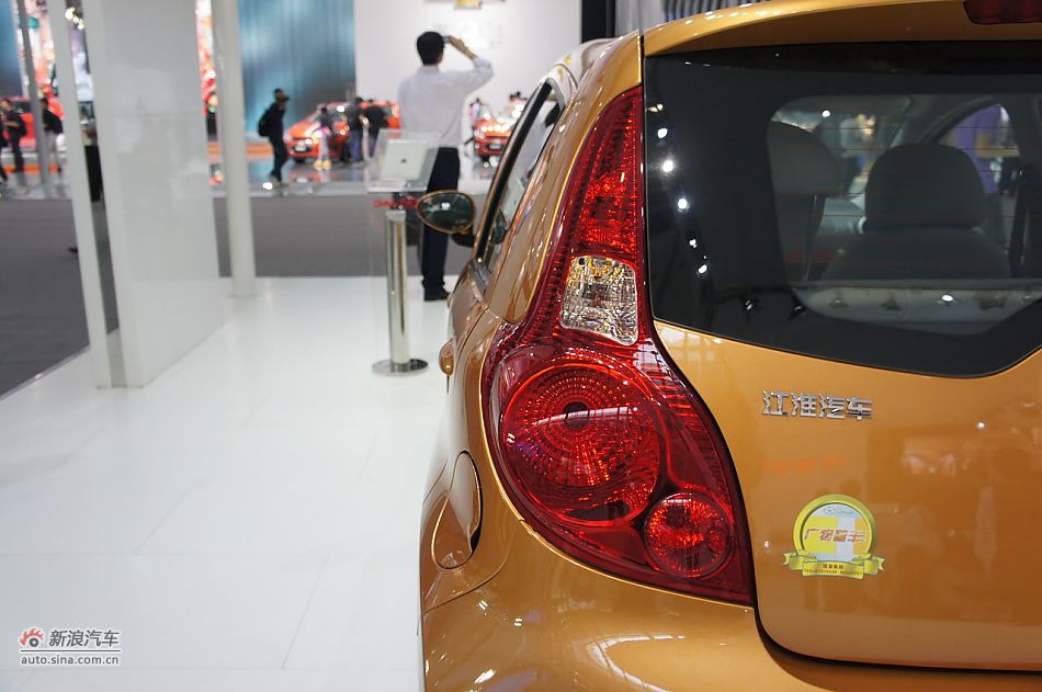 2012款江淮悦悦