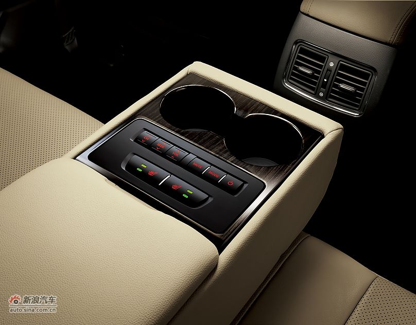 2010款起亚凯尊官图