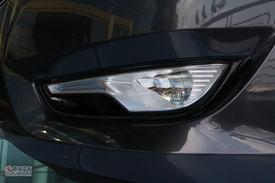 进口起亚凯尊上市现场图