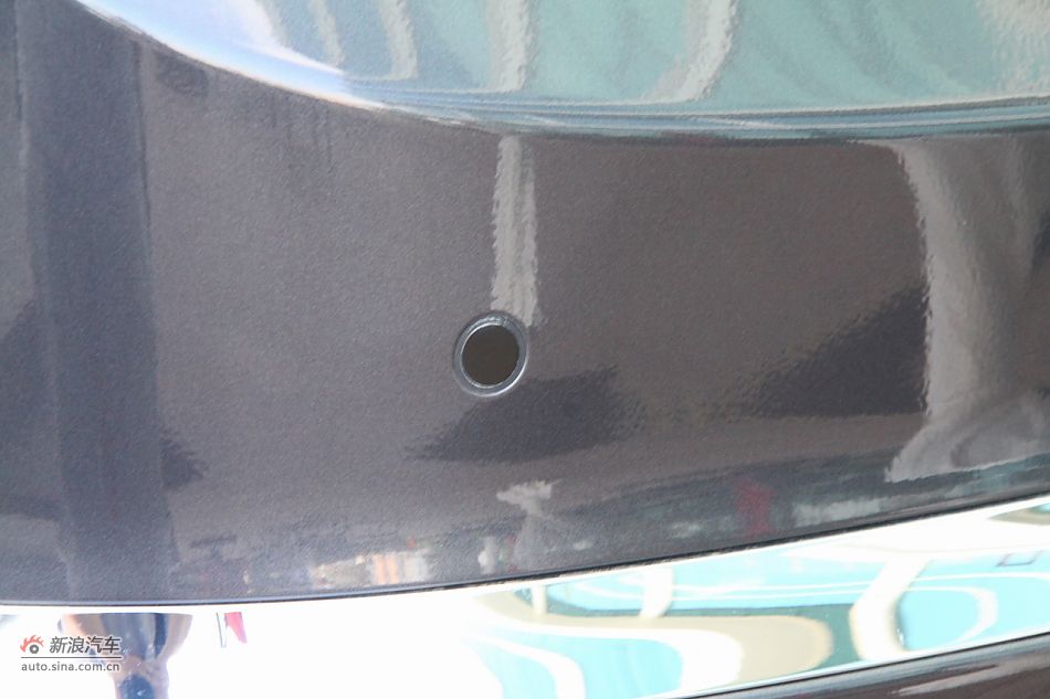 进口起亚凯尊上市现场图