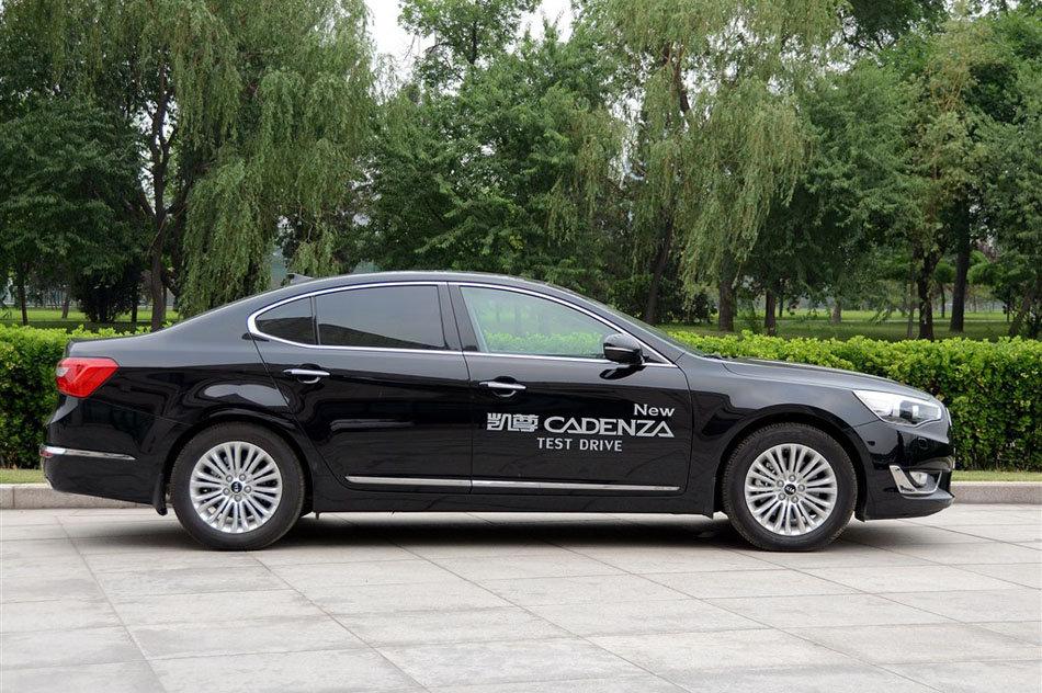 2013款凯尊2.4L 旗舰型 外观