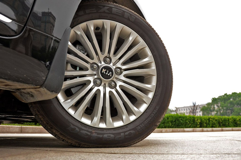 2013款凯尊2.4L 旗舰型 细节