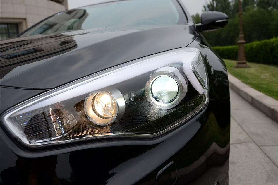 2013款凯尊2.4L 旗舰型 细节