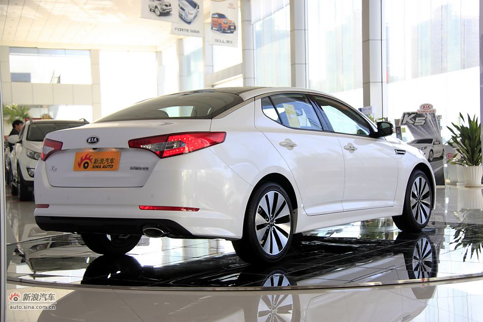 2011款起亚K5高清到店实拍