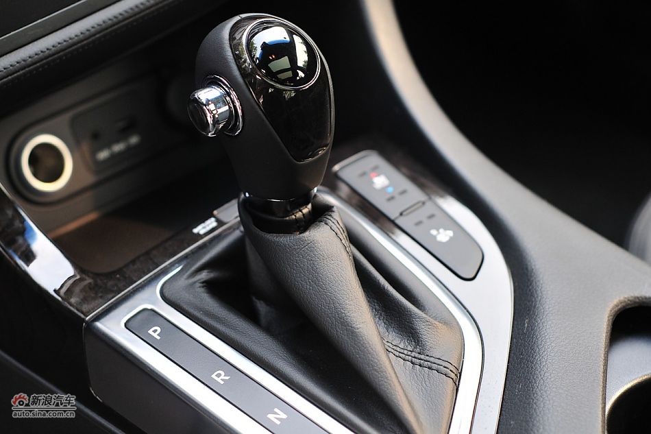 2011款东风悦达起亚K5