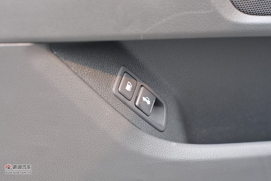 2011款东风悦达起亚K5