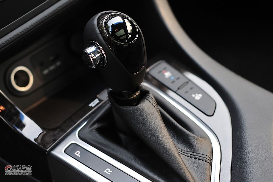 2011款东风悦达起亚K5