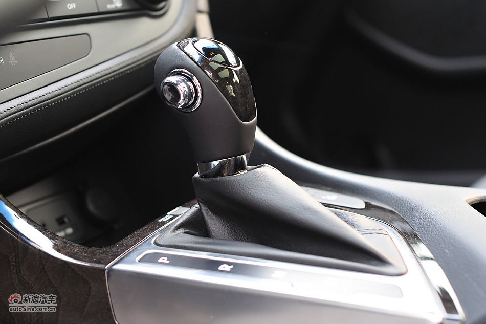 2011款东风悦达起亚K5