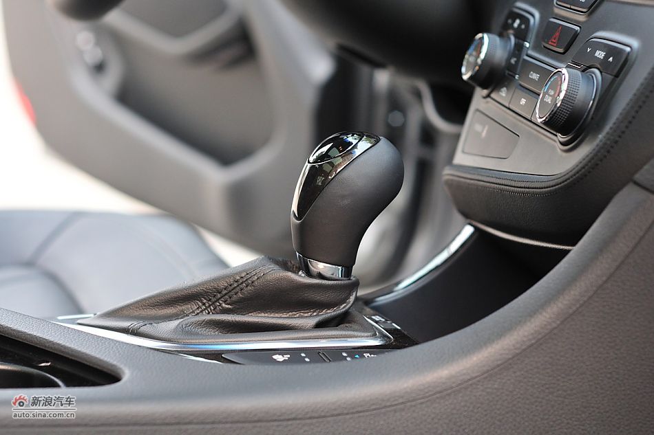 2011款东风悦达起亚K5