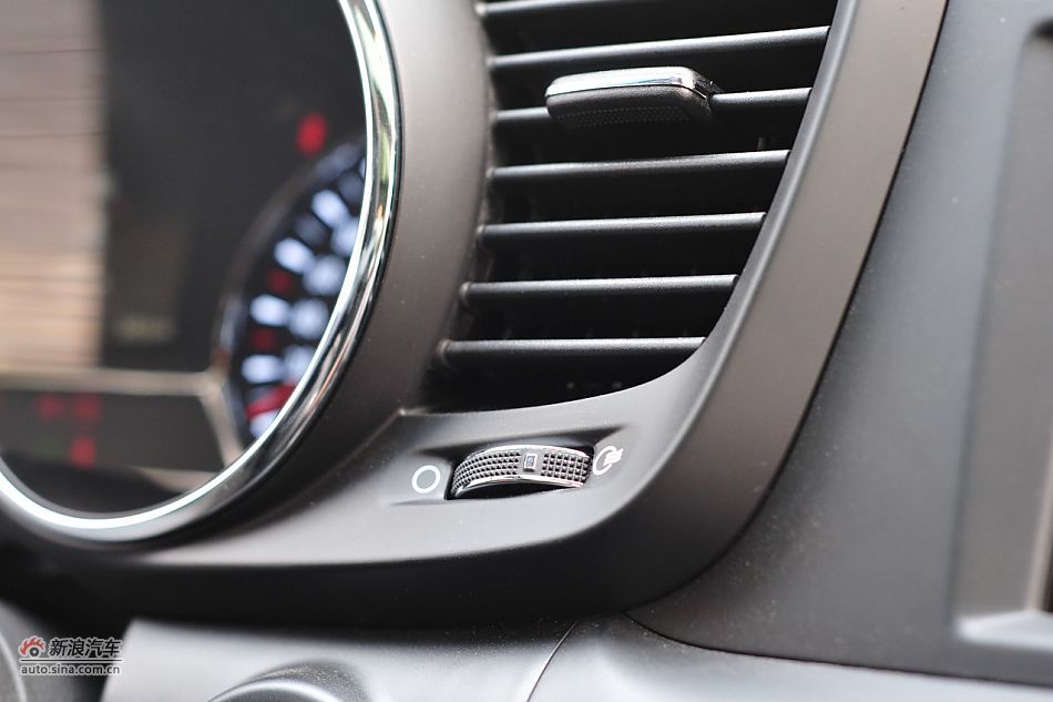 2011款东风悦达起亚K5