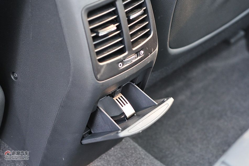 2011款东风悦达起亚K5