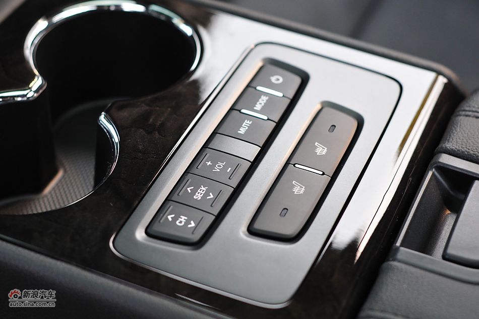 2011款东风悦达起亚K5