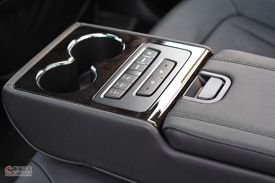 2011款东风悦达起亚K5