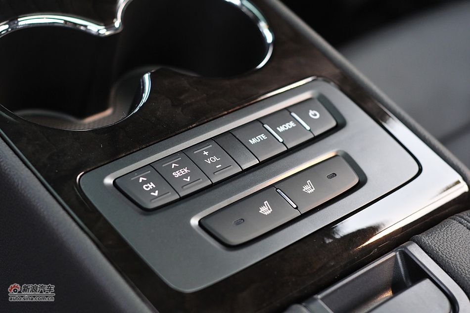 2011款东风悦达起亚K5