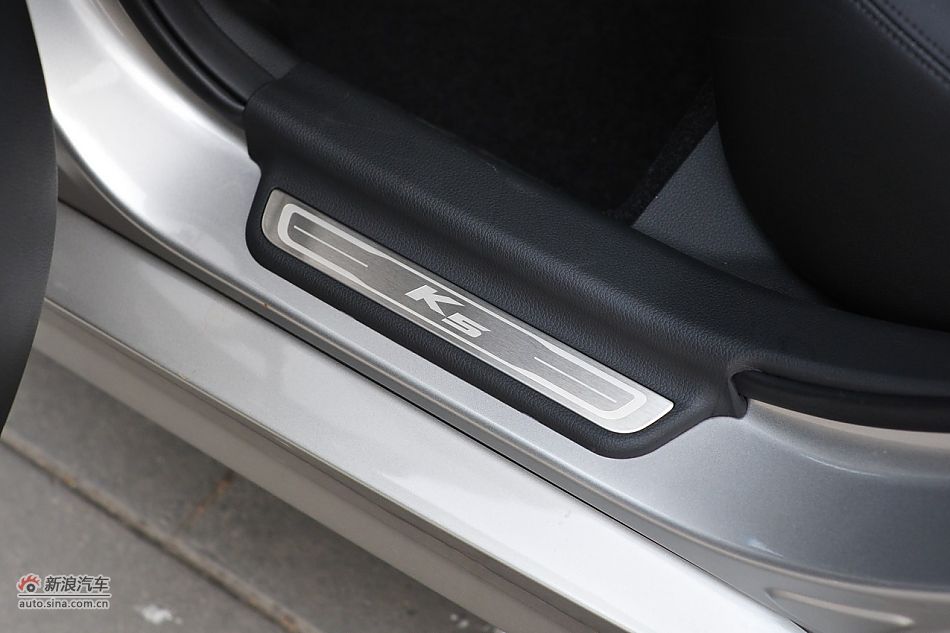 2011款东风悦达起亚K5