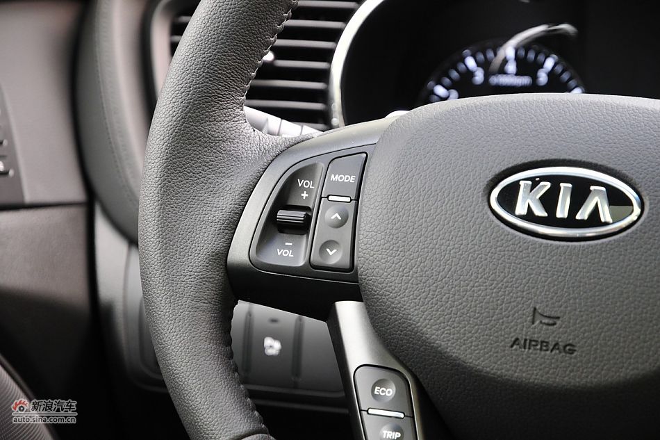 2011款东风悦达起亚K5