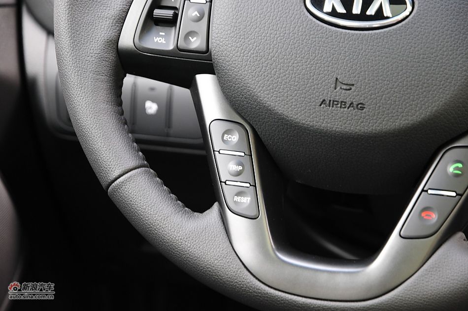 2011款东风悦达起亚K5