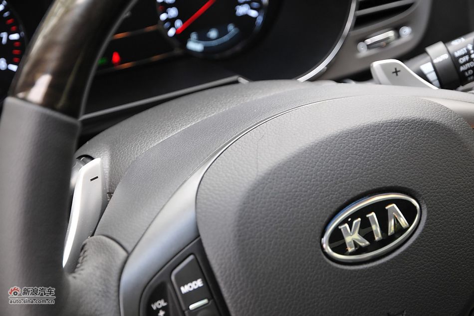 2011款东风悦达起亚K5