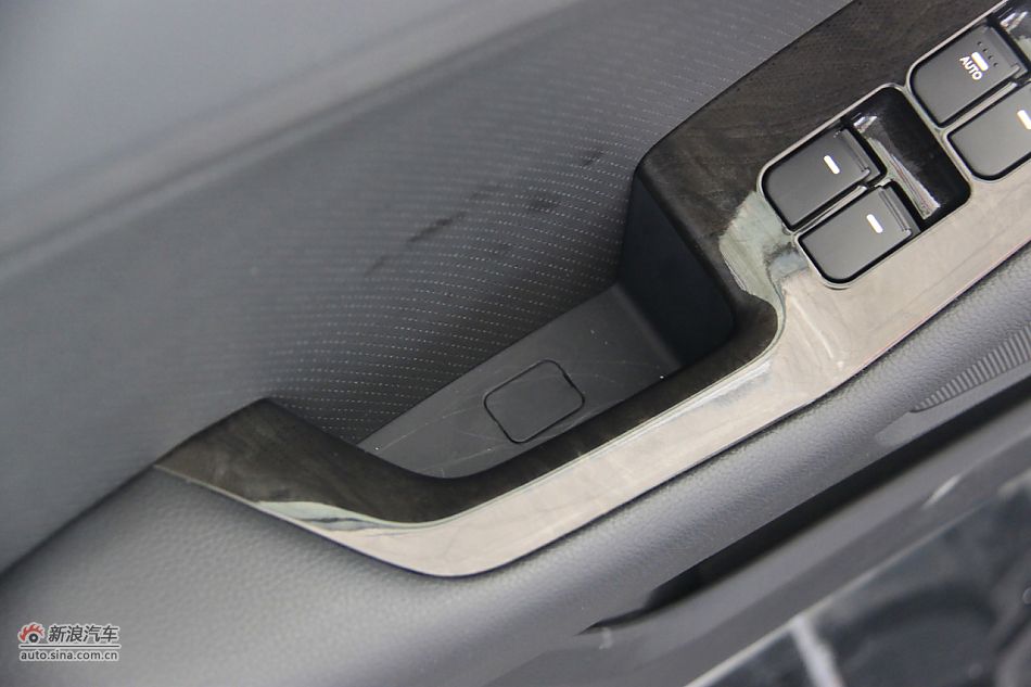 2011款起亚K5高清到店实拍