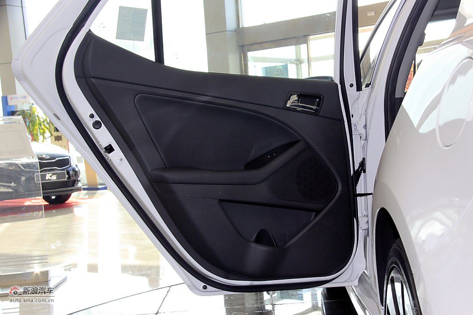 2011款起亚K5高清到店实拍