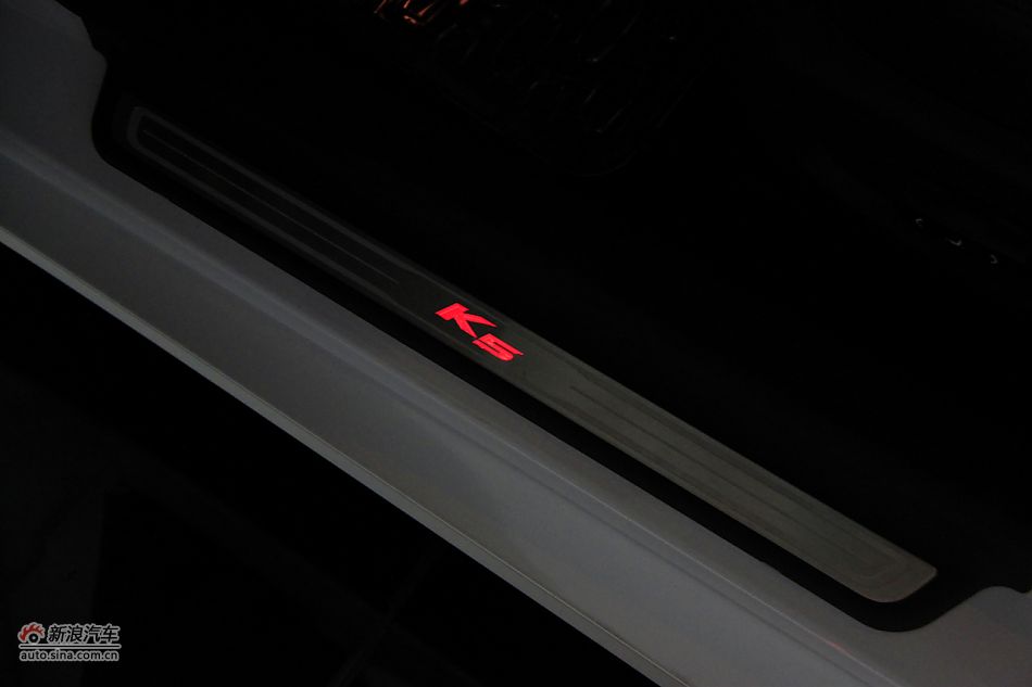 2011款起亚K5高清到店实拍