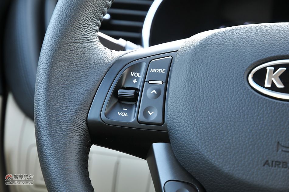 起亚K5内饰